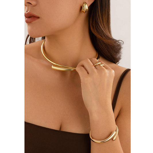 A simple alloy necklace, ring and bracelet three-piece set