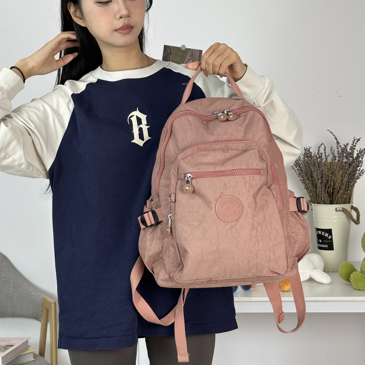 Large-capacity pink backpack